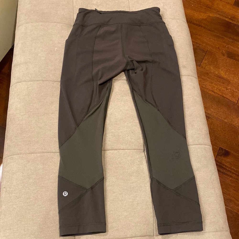Lululemon running legging size 4